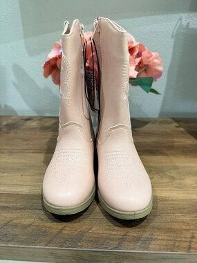 Kensie girl western cowgirl boots in pink size 9